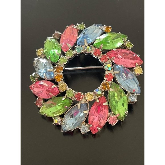 Rhinestone Circle Navette Pastel Brooch - Picture 2 of 5